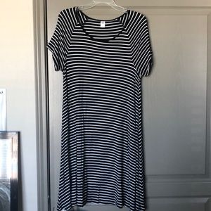 Short sleeve t-shirt swing dress
